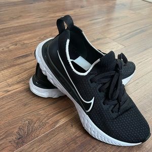 Women’s Nike React Infinity